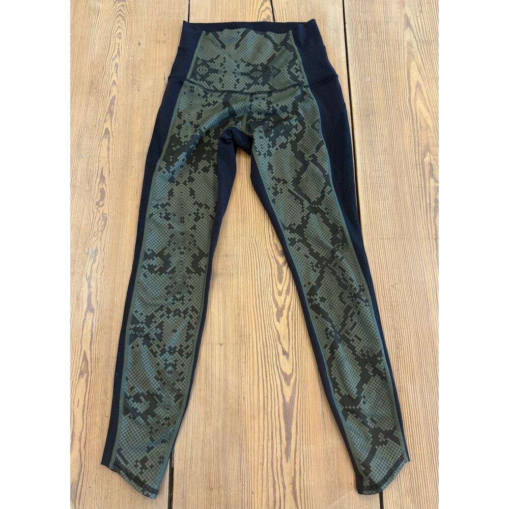 Lululemon Beyond Boundaries Leggings Black Green Ziggy Snake 4